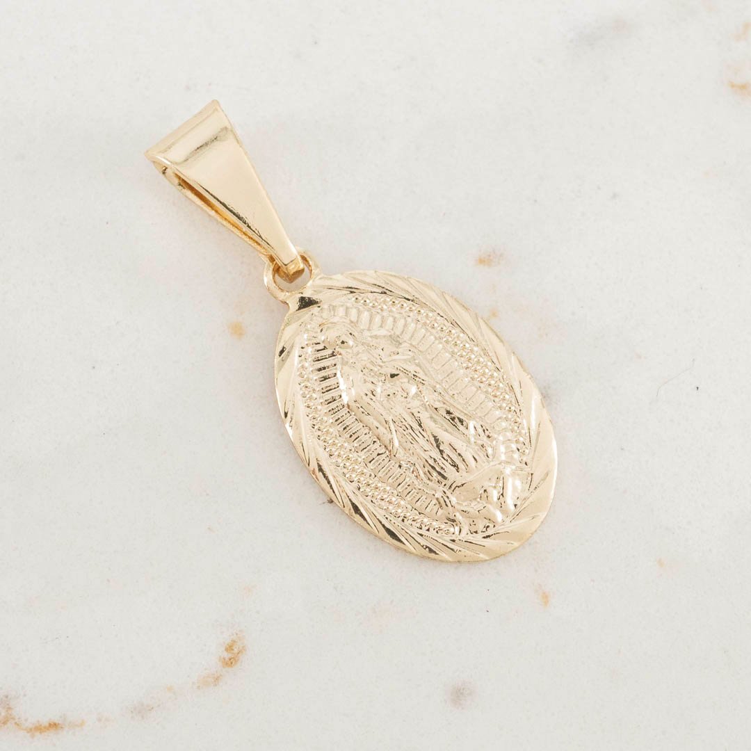 DIJE GUADALUPE OVALADA DIAMANTADA 9mmX15mm