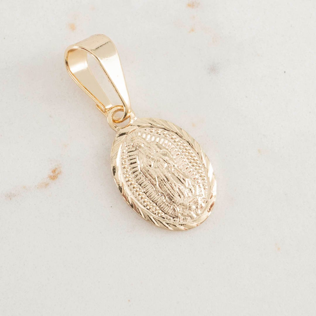 DIJE GUADALUPE OVALADA DIAMANTADA 7.5mmX12mm