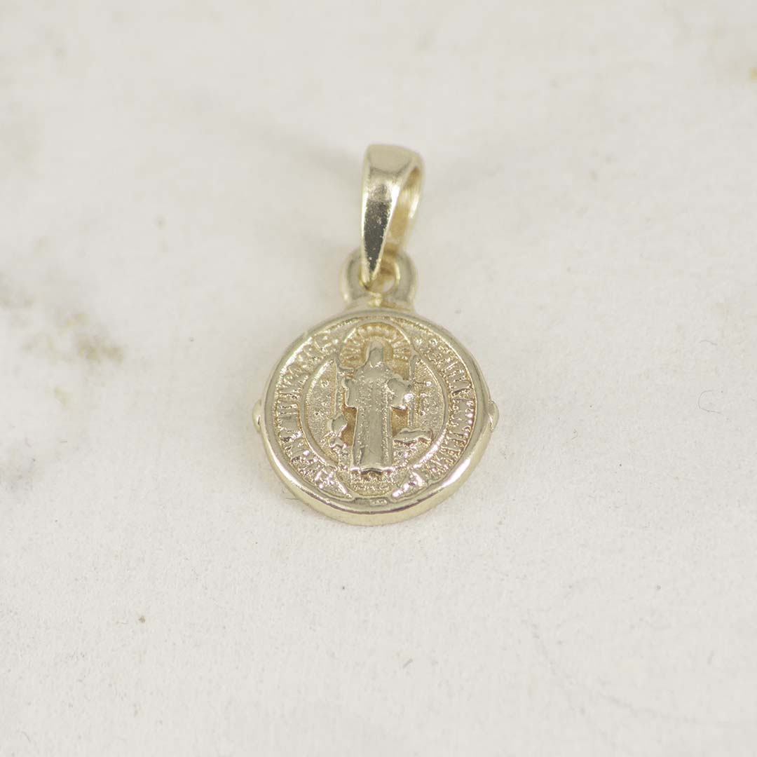 DIJE SAN BENITO PEQUEÑO MACIZO