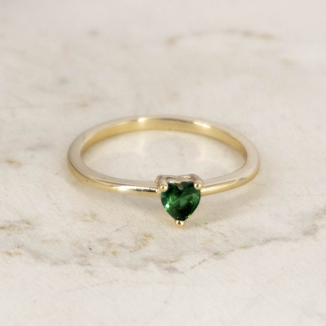 ANILLO CORAZON ESMERALDA