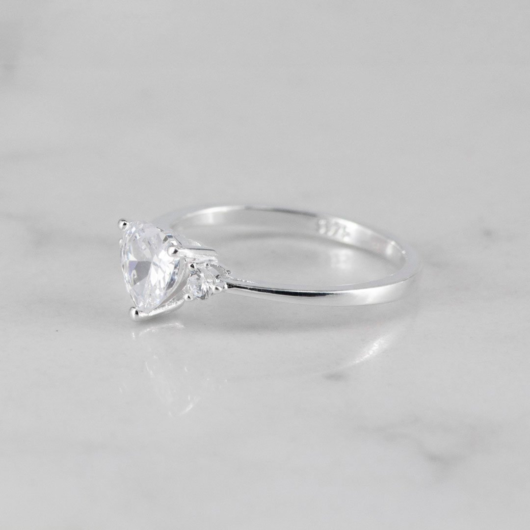 ANILLO CRISTALES CORAZON