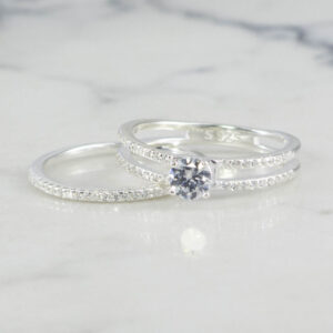 DUO DE ANILLOS SOLITARIO 2 BANDAS Y CIRCONES